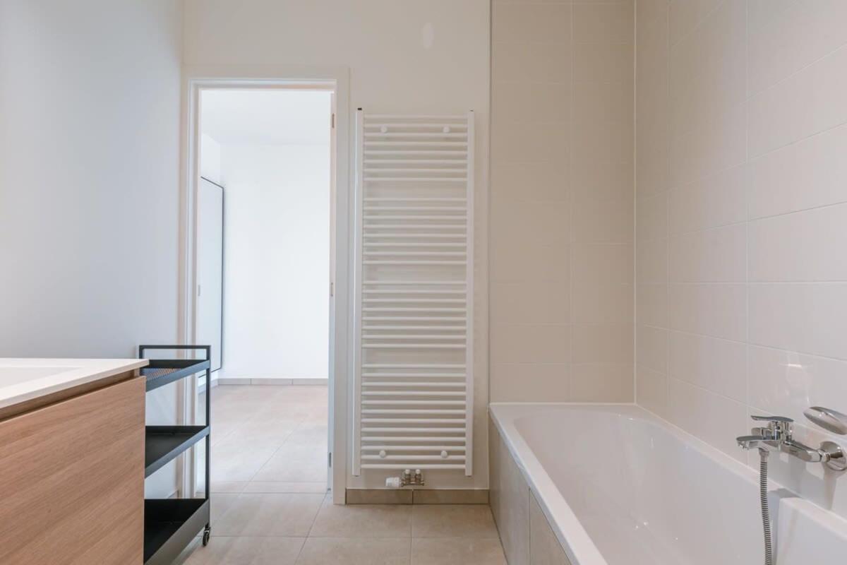 Huswell - Lovely New Apartment At The Harbor + Parking Bruges Exterior foto